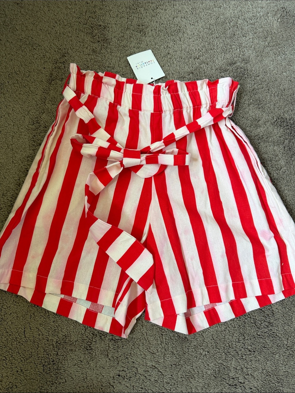 Compañia fantastica coral and white high waisted paper bag shorts small